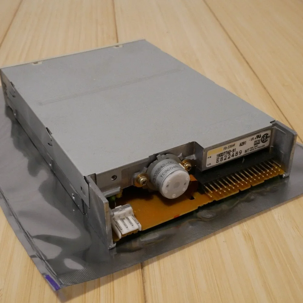TEAC 3.5 inch Internal Floppy Disk Drive‎ Model FD-235HF Tested & Working - 19